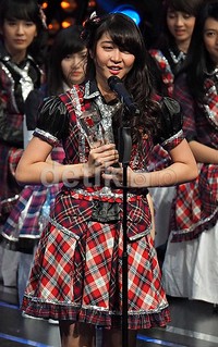 Vote dilakukan oleh fans selama kira-kira 1 bulan terakhir. Keluar sebagai pemenang adalah member Tim J Jessica Veranda dan berhak menjadi center di single ke-10 mendatang.