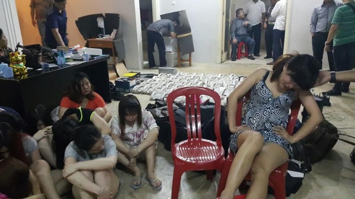 1 WN Tiongkok Tewas Setelah Loncat dari Lantai 2 Saat Digerebek Polisi