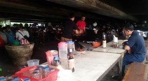 Ini RTH di Kolong Fly Over Slipi yang Berubah jadi Kafetaria