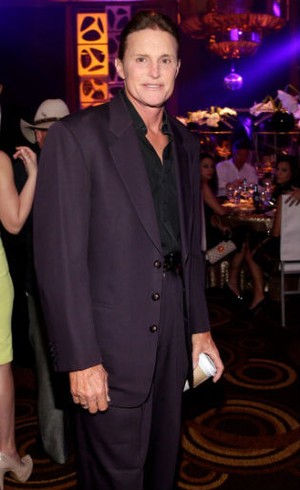 Pasca Jadi Wanita, Bruce Jenner Ngaku Pandai Berdandan Kepada Kim Kardashian