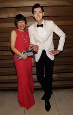 Bedak Tebal Kris eks EXO di After Party Met Gala 2015