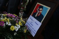 Personel grup lawak Sersan Prambors yang berjaya di era 80-an itu wafat karena komplikasi penyakit yang dideritanya.