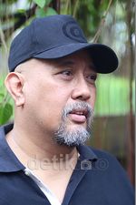 Jenazah Pepeng Dimakamkan