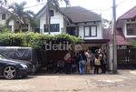 Jenazah Pepeng Tiba di Rumah Duka