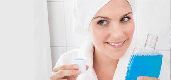 Yuk, Cari Tahu Mouthwash yang Efektif Jaga Kesehatan Mulut!