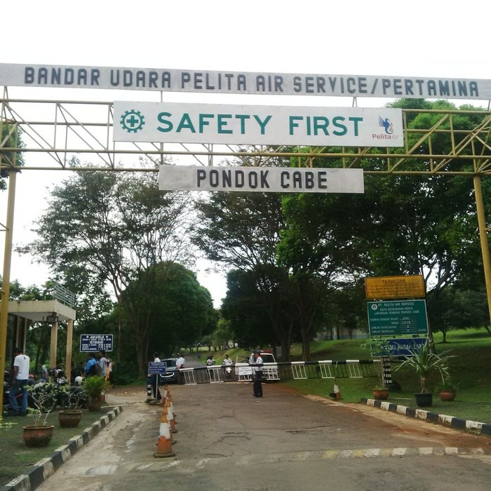 Pilot Pesawat Terbakar di Pondok Cabe Dirujuk ke RS Pertamina