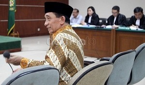 Eks Bupati Bangkalan Fuad Amin Jalani Sidang Perdana di PN Tipikor