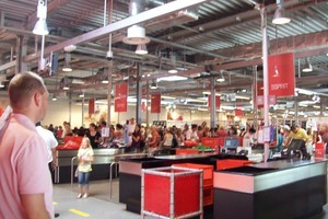 Awas! Bisa Kalap Belanja Esprit & Barang Branded Lain di Jerman