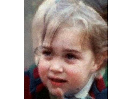 Mau Tahu Wajah Putri Charlotte dari Balita Hingga Remaja? Ini Prediksinya