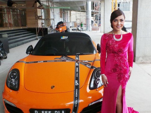Bella Shofie: Antara Harta, Haters dan Hadiah Kain Penutup Keranda Jenazah