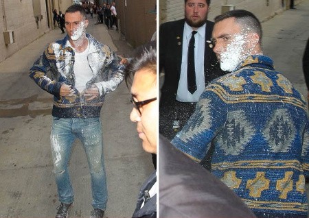 Duh! Adam Levine Tiba-tiba Diserang dengan Gula Halus oleh Orang Iseng