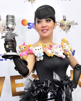 Tahun 2015, Syahrini Ingin Bergaya Lebih Simple