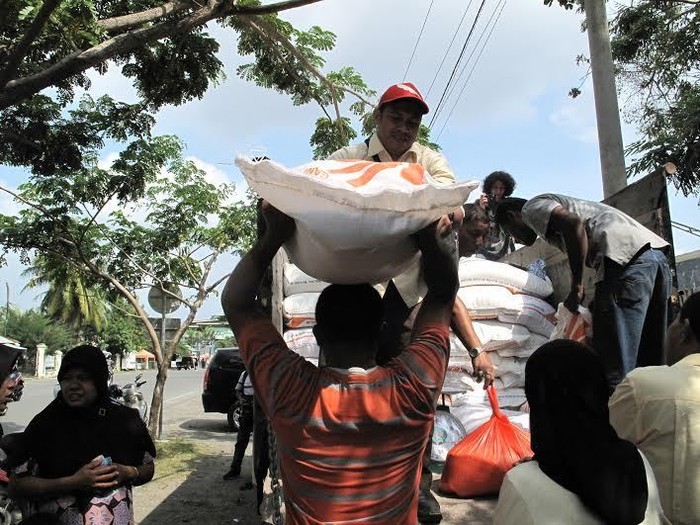 Baru Serap 25% Beras Petani, Bulog Dianggap Lelet