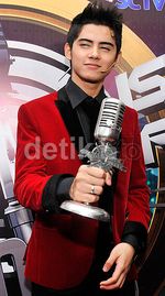 Necis Berjas Merah, Aliando Bikin Alicious Kelepek-kelepek