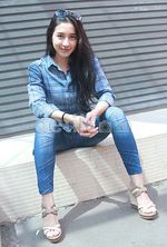 Manisnya Farah Ali Khan, Adik Miller Khan