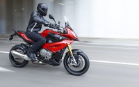 Motor mengusung tenaga besar 4 silinder, yang memadukan desain mewah syarat dengan teknologi. Pool/dok. BMW.