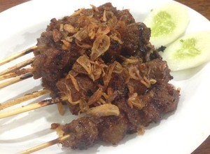 Dapur Nyai: Gurih Wangi Sate Maranggi Dinikmati Bersama Milkshake Susu Kambing