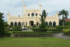 Kabupaten Siak, Kecantikan Melayu yang Tersembunyi