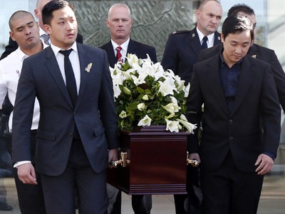 Jenazah Andrew Chan Dimakamkan