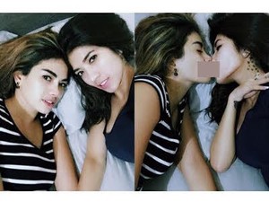 Dikabarkan Putus, Nikita Mirzani Unggah Foto Ciuman dengan Teman Perempuan