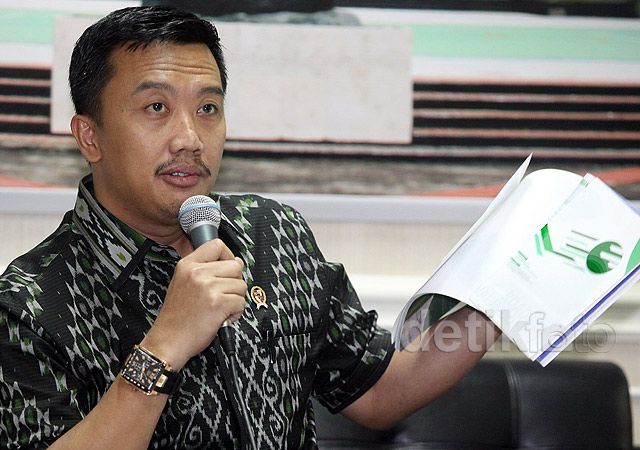 Menpora Umumkan Tim Transisi PSSI