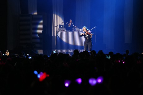 Kolaborasi DJ dan Biola dari The Dolls Jadi Pemanasan Konser Katy Perry