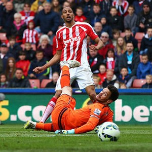 10 Pemain Spurs Takluk 0-3 di Kandang Stoke