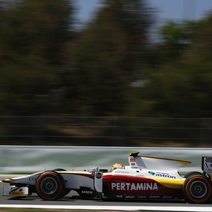 Rio Finis Keempat di Feature Race