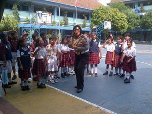 Mengapa Anak Harus Diajari Berlalu-lintas yang Benar Sejak Usia Dini?