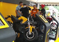 Adalah PT Garansindo Technologies selaku Authorized General Distributor Zero Motorcycles yang hadir dalam ajang tahunan The 16th International Otobursa Tumplek Blek. Event berlangsung dari tanggal 9 – 10 Mei 2015 di Parkir Timur Senayan. (Dok/Garansindo Technologies).