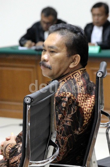 Terbukti Menyuap Akil, Bupati Tapteng Bonaran Situmeang Dihukum 4 Tahun Bui