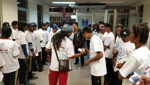 Momen Haru Saat 58 WN Kamboja Korban Perbudakan Benjina Pulang Kampung