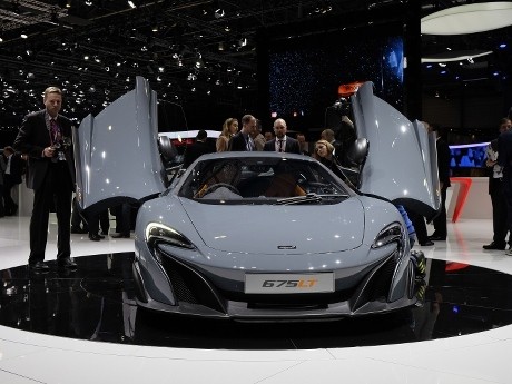 500 Unit McLaren 675LT Habis Terjual