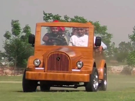 Mobil Kayu dari India Ini Bisa Lari 120 Km/Jam