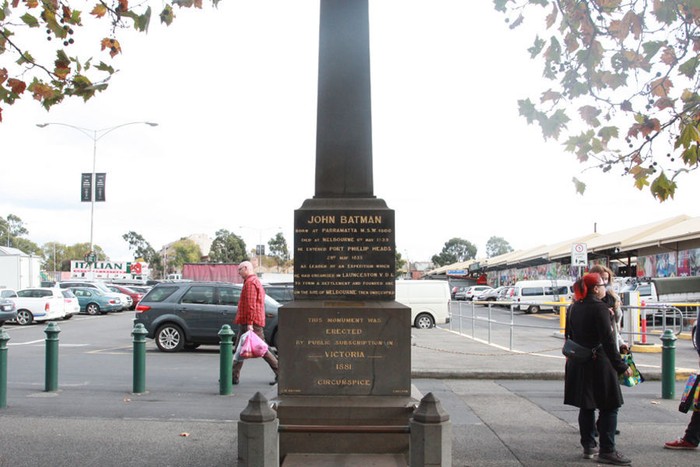 Kota Melbourne Didirikan Oleh... Batman!