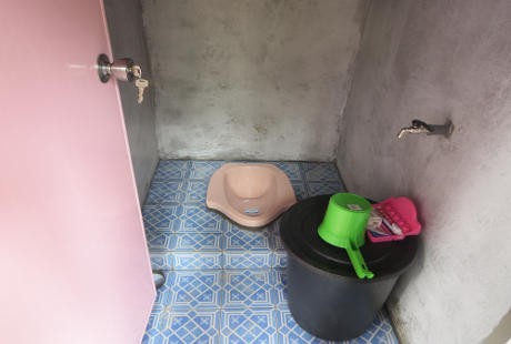 MCK Tak Layak, Warga Pelosok Kulon Progo Dapat Bantuan dari Mahasiswa