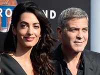 Amal yang berprofesi sebagai pengacara itu terlihat menawan. Frazer Harrison/Getty Images/detikFoto.