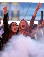 Nonton Calvin Harris, Taylor Swift Joget Terus!