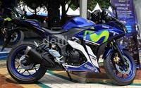     Launching kali ini diadakan di Parkir Timur Senayan Jakarta, Sabtu 9 Mei 2015, menampilkan 4 motor. Yaitu YZF-R25 dan YZF-R15 dengan livery tim pabrikan Movistar Yamaha MotoGP dan striping tim satelit Monster Yamaha Tech 3.