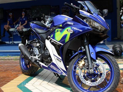 Seri R Yamaha MotoGP dan Monster Tech 3 Tampil Memukau