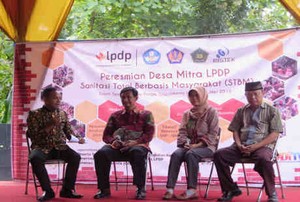 Dapat Bantuan MCK, Kebiasaan Merokok Warga Secang Kulonprogo Ikut Disorot