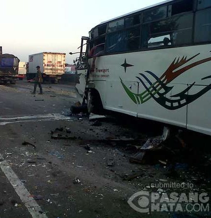 Puluhan Korban Kecelakaan di Tol Cikampek Buat UGD RSUD Karawang Penuh