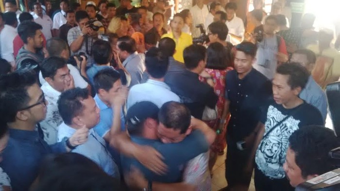 Praperadilan Eks Wali Kota Makassar Dikabulkan, Pendukung Bertakbir