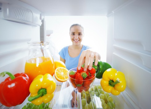 Agar Tetap Segar, Jangan Simpan Buah dan Sayur Ini di Dalam Lemari Es! (1)