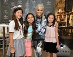 Mau Tiru Rambut Kepang ala Rita Ora Ini?