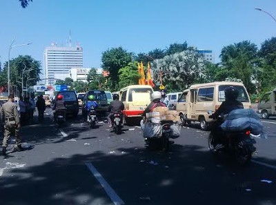 Aksi Angkutan Kota Mogok Massal Bubar