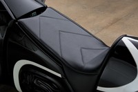 Motor selama ini dibawa berkeliling di sekitar fasilitas milik Andrews untuk memastikan kalau motor bisa berfungsi. Pool/Gizmag.com.