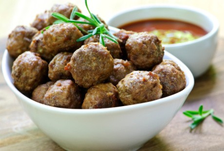 Makanan Kalau Digigit Ngelawan? Awas, Bisa Jadi Ada Boraks