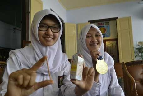 Nah Lho! Penjualan Tusuk Gigi Pendeteksi Boraks Bikin Kecewa Peneliti Muda