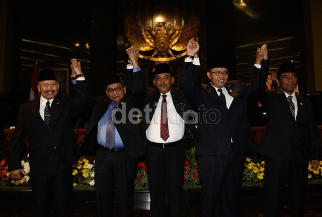 Duit Reses DPRD DKI, Dulu Tunai Sekarang Serba Transfer